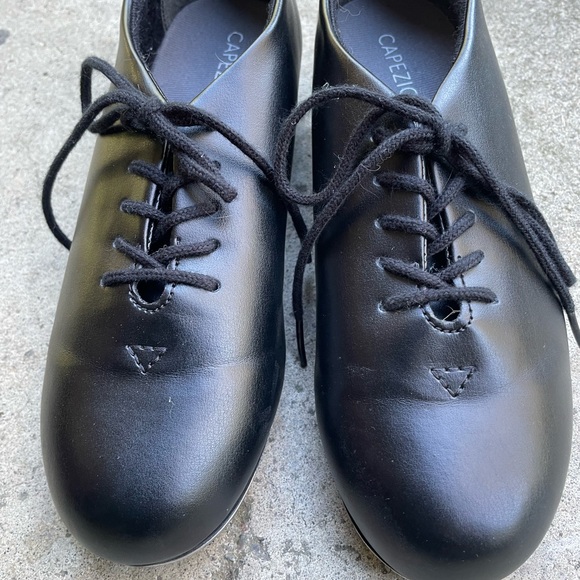 Capezio Tap Shoes Youth Size 4. Brand New! - Picture 2 of 4
